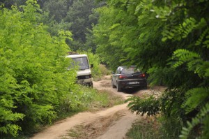 Bulharsko, pod Varnou, cestou na pláž, míjení se na cestě