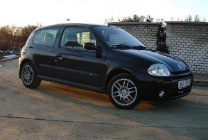 clio sport.jpg