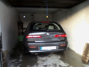 po umytí jde hajat do garáže